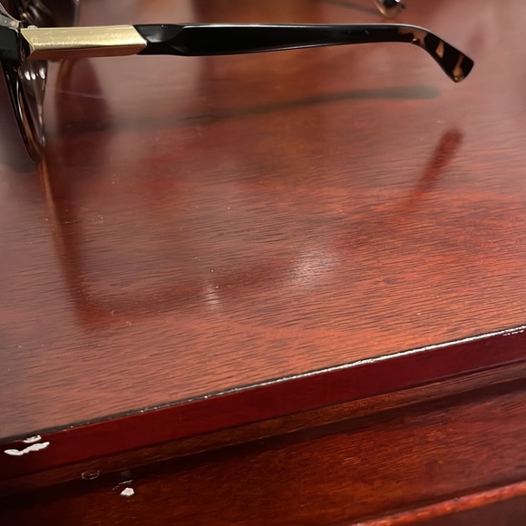 ✨2 for $10✨Ardene cat eye brown tint tortoise Sunglasses - Picture 4 of 4